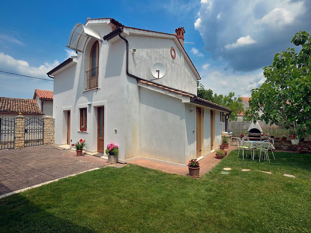 Apartment Vita Πόρετς Δωμάτιο φωτογραφία
